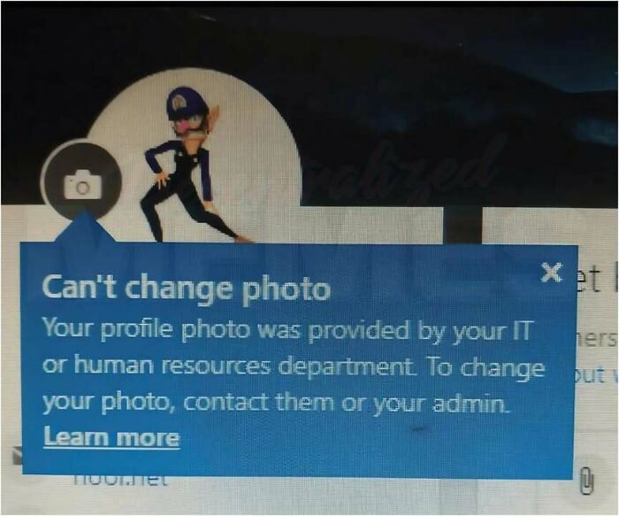 A hilarious meme showing a Waluigi profile photo with an error message about not being able to change it.