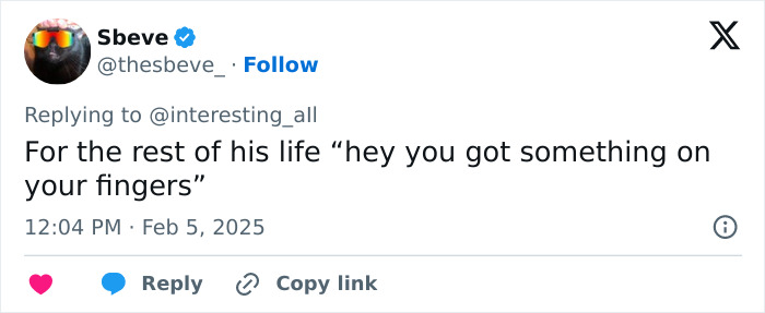 Tweet mocking the viral fingertip tattoo trend by saying it looks like dirt Tweet mocking the viral fingertip tattoo trend by saying it looks like dirt