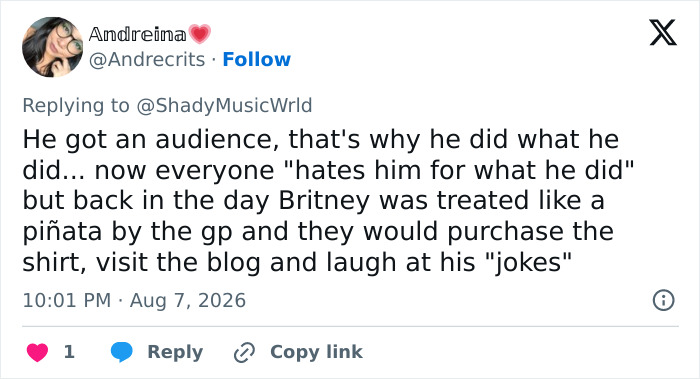 A social media user comments on Perez Hilton's crisis, discussing his audience and how Britney was treated by the public. A social media user comments on Perez Hilton's crisis, discussing his audience and how Britney was treated by the public.