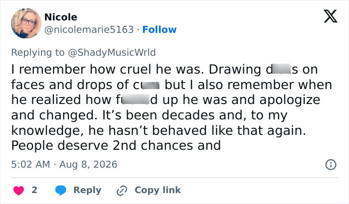 A social media user comments on Perez Hilton's crisis, recalling his past cruelty and his apology for changing. A social media user comments on Perez Hilton's crisis, recalling his past cruelty and his apology for changing.