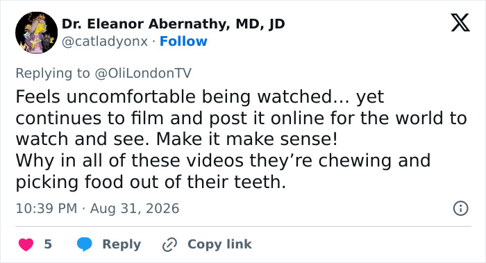 Tweet from Dr. Eleanor Abernathy critiquing the trans woman feeling uncomfortable while continuing to film.