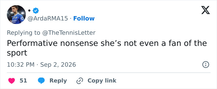 Tweet reply: Woman dancing at US Open is performative nonsense and not a fan of the sport.
