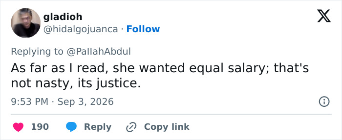 Screenshot of a tweet by user gladioh stating that the Hollywood actress wanted equal salary, not nasty, but justice. Screenshot of a tweet by user gladioh stating that the Hollywood actress wanted equal salary, not nasty, but justice.