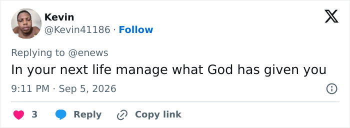 Tweet commenting on an influencer's male cosmetic procedure and its implications.