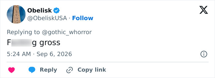 A fan's disgusted emotional reaction to Phoebe Bridgers' visible leg hair, calling it gross. A fan's disgusted emotional reaction to Phoebe Bridgers' visible leg hair, calling it gross.