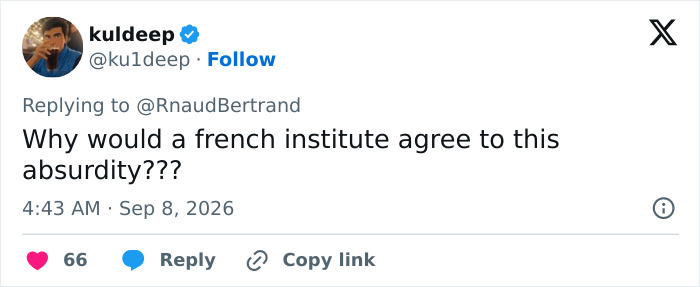 Tweet questioning the Eiffel Tower management's decision amid outrage.