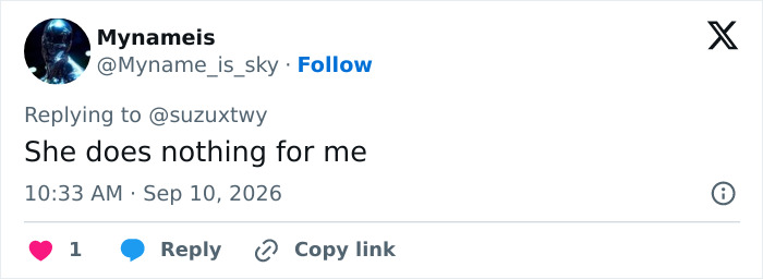 Screenshot of a tweet from 'Mynameis' saying She does nothing for me, regarding Sydney Sweeney's lingerie brand. Screenshot of a tweet from 'Mynameis' saying She does nothing for me, regarding Sydney Sweeney's lingerie brand.