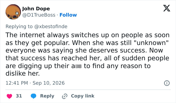 A social media user comments on a Hollywood rising star, stating the internet always switches up on people as soon as they get popular, highlighting the harsh reality of fame. A social media user comments on a Hollywood rising star, stating the internet always switches up on people as soon as they get popular, highlighting the harsh reality of fame.