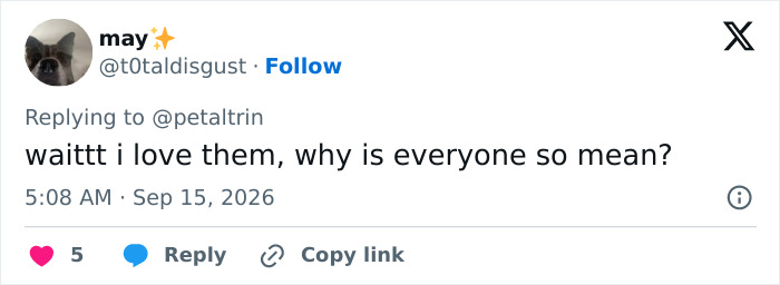 A social media post with fans reacting to stars' Emmy presentation and their cringe-worthy joke. A social media post with fans reacting to stars' Emmy presentation and their cringe-worthy joke.