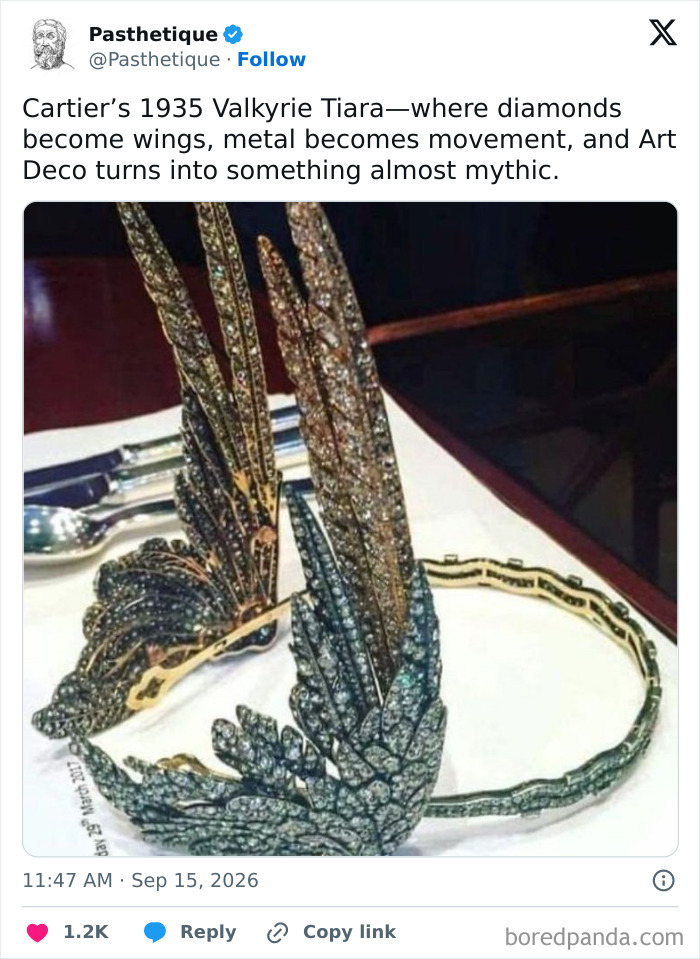 Cartier 1935 Valkyrie Tiara made of diamonds and metal representing aesthetic art and culture.