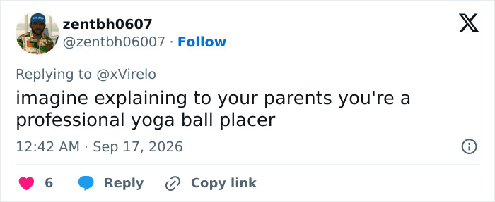 A social media comment from zentbh0607 about Hollywood intimate scenes and how they are filmed, featuring a humorous take.