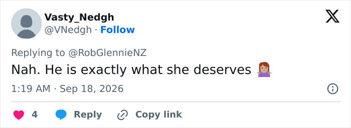 A tweet from Vasty_Nedgh commenting on Prince William's public behavior towards Kate Middleton.