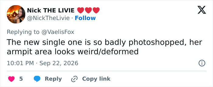Tweet by Nick THE LIVIE criticizing Taylor Swift latest photo photoshop on her armpit area. Tweet by Nick THE LIVIE criticizing Taylor Swift latest photo photoshop on her armpit area.
