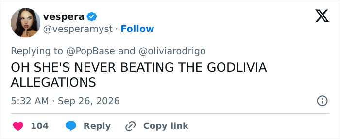 Tweet reacting to Olivia Rodrigo's stage performance and dress moment Tweet reacting to Olivia Rodrigo's stage performance and dress moment
