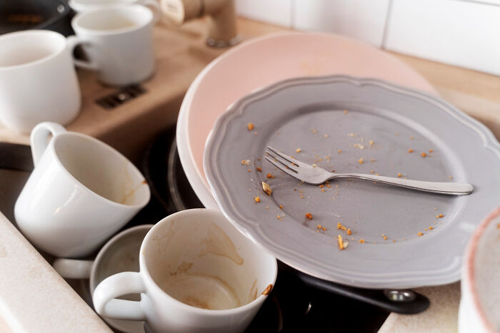57 People Caught Their Partners In These Gross Acts And Could Never Look At Them The Same