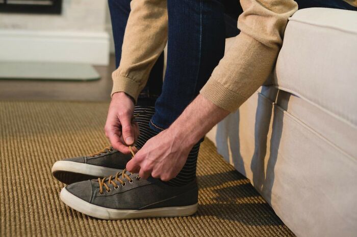 39 Petty Ways To Make A Man’s Day Slightly Worse Without Actually Doing Anything Illegal