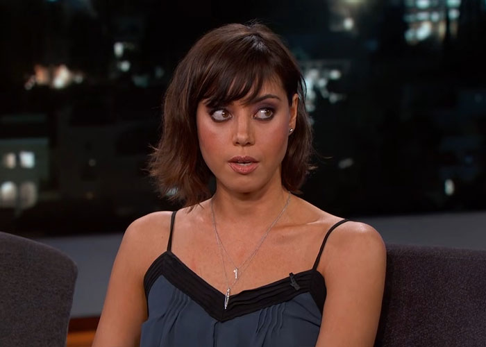 Aubrey Plaza's story about a director's request during an intimate scene with Robert De Niro.