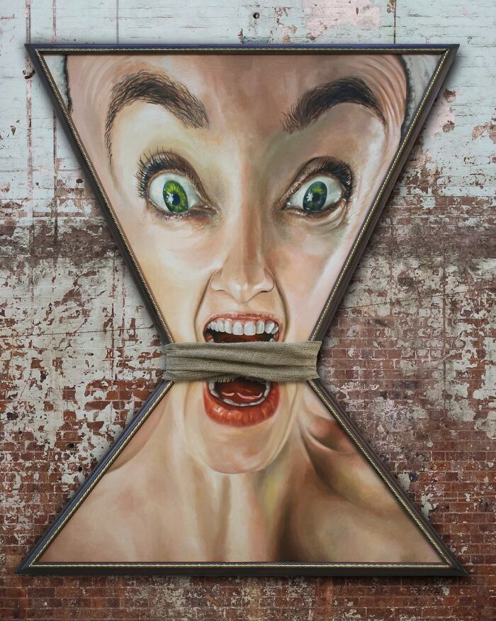 A wide-eyed face screaming inside an hourglass-shaped frame in paintings by Michel Devanakis.