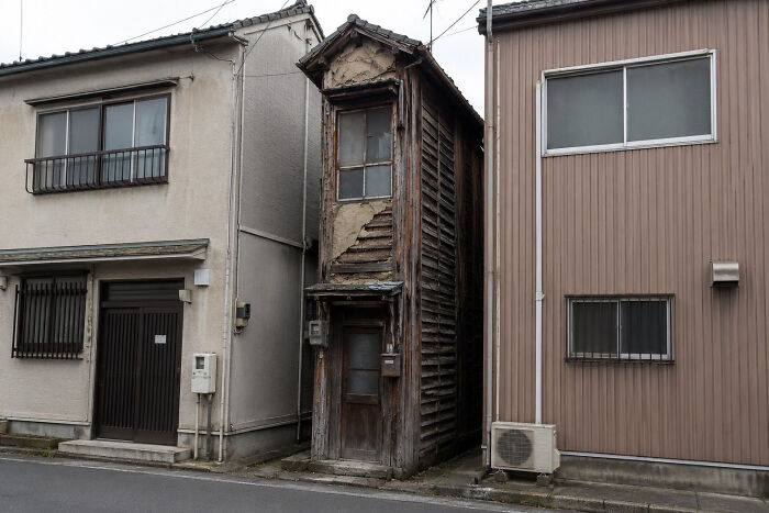 This Comically Narrow House In Japan