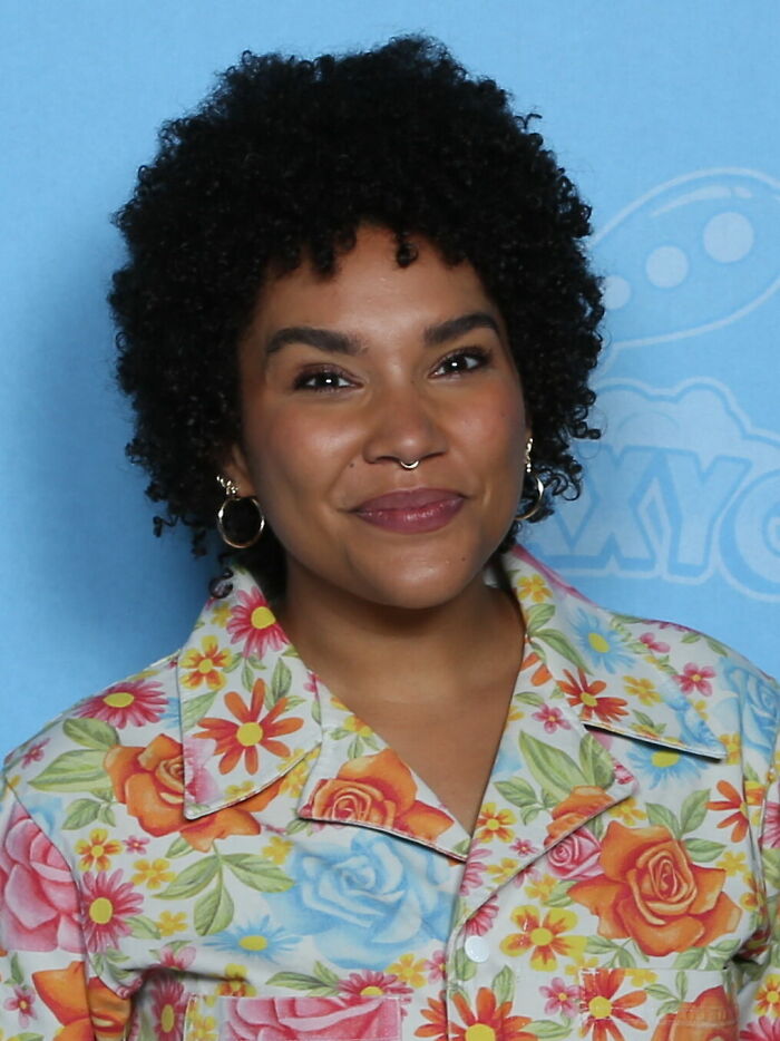 Actress Emmy Raver-Lampman, 38