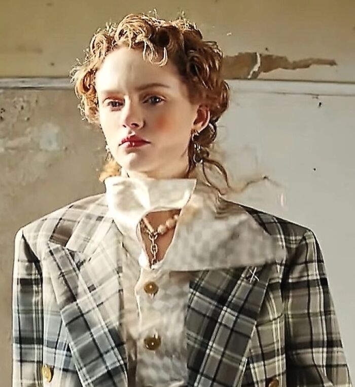 English Actress Emma Laird, 28