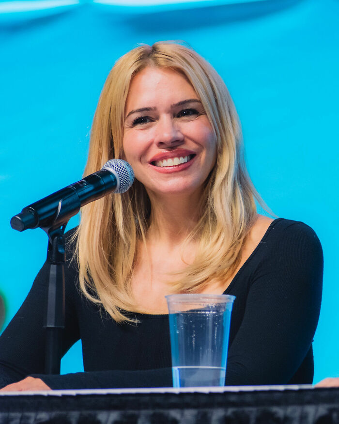 Actress and Singer Billie Piper, 44