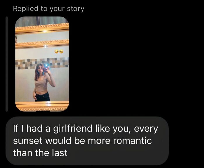 Romantic Twitter message replying to a selfie expressing love and sunsets