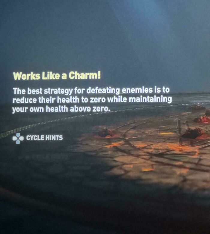 Game tip showing strategy to reduce enemy health while keeping player health above zero