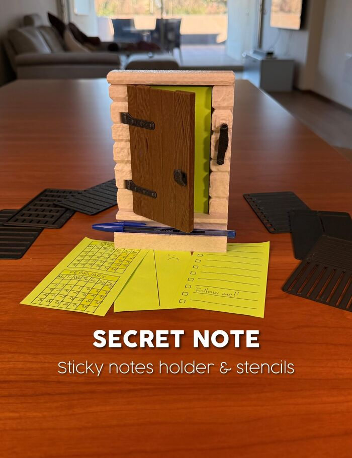 3D printed sticky notes holder shaped like a door with stencils for notes