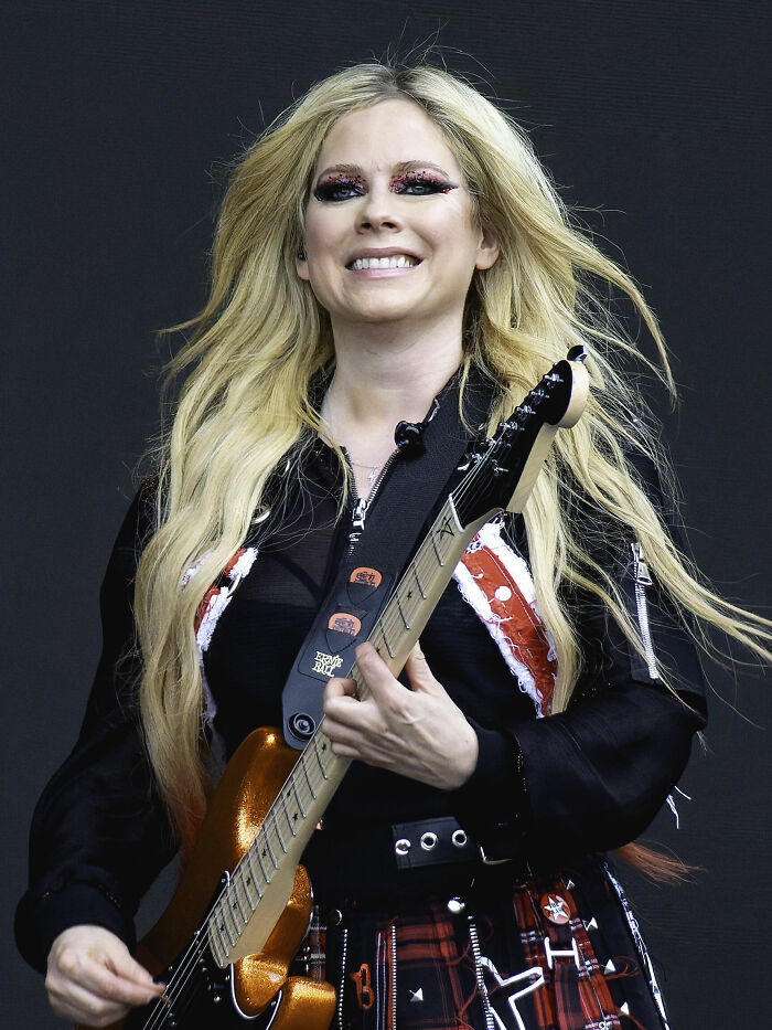 Singer and Songwriter Avril Lavigne, 42