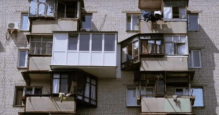 Unorthodox DIY Balconies Of Russia