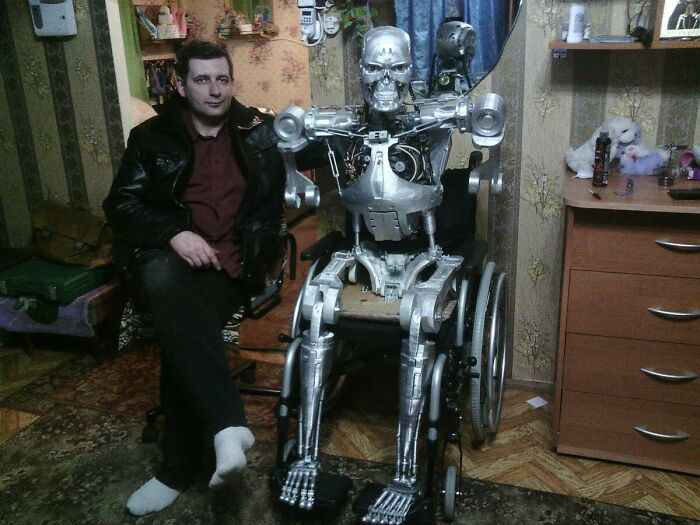 Russian Engineer Build T-800 At Home