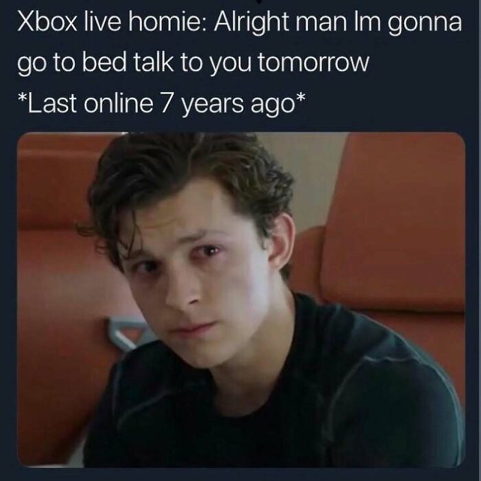 A crying Tom Holland meme about Xbox Live representing nostalgic pics of the gaming era
