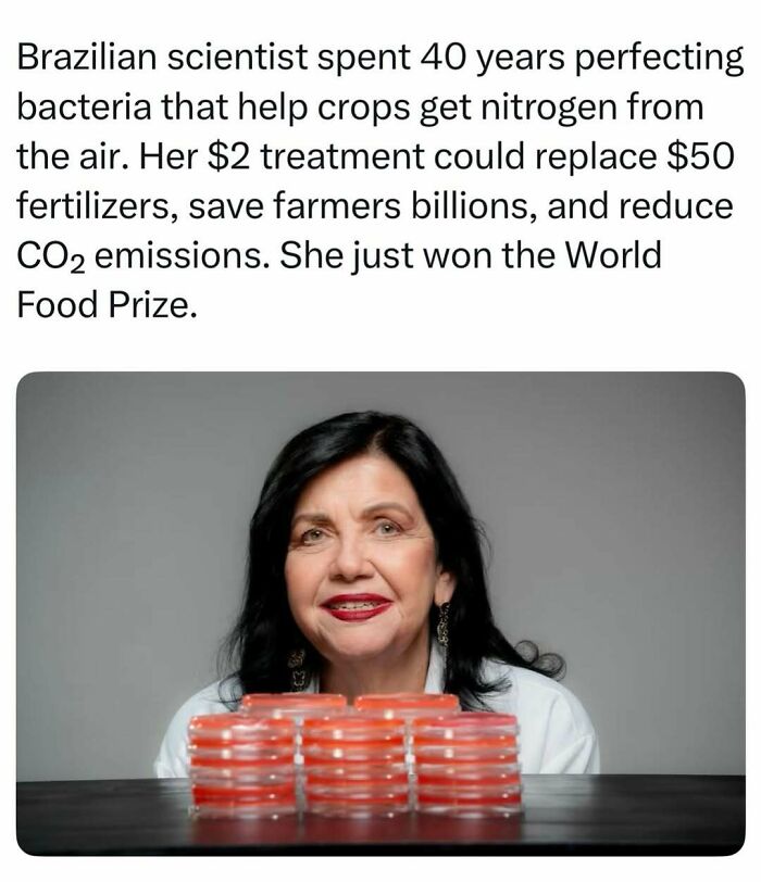 Brazilian scientist with Petri dishes, one of the fascinating stories and discoveries from the internet.