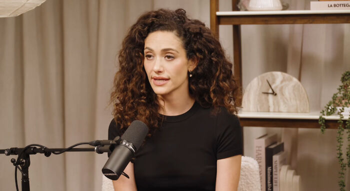 Emmy Rossum on a podcast discussing intimate scenes on Shameless Emmy Rossum on a podcast discussing intimate scenes on Shameless