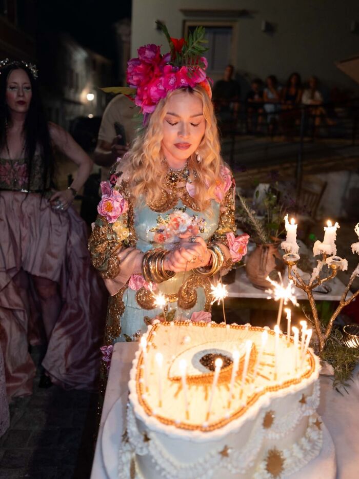 Madonna's VMAs Performance Sparks Bizarre Theories After Fans Notice Odd Detail In Her Pants Madonna's VMAs Performance Sparks Bizarre Theories After Fans Notice Odd Detail In Her Pants