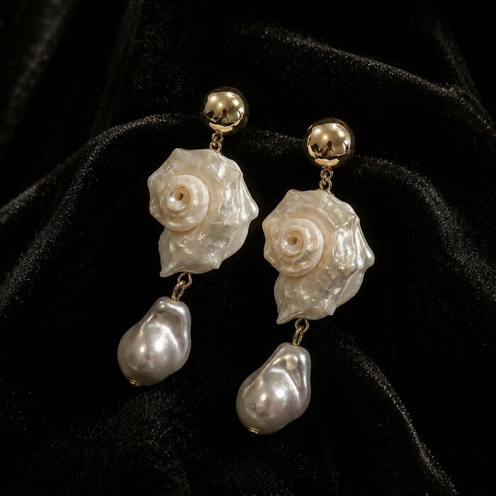 Natural Conch Shell Baroque