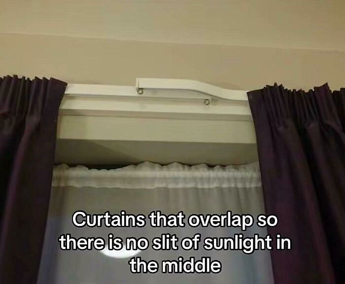 Curtains designed to overlap with no sunlight slit