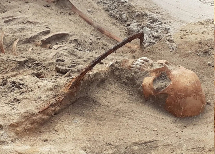 They Feared A Teen Girl Was A Vampire And Trapped Her Grave — Centuries Later, Experts Have A Different Theory They Feared A Teen Girl Was A Vampire And Trapped Her Grave — Centuries Later, Experts Have A Different Theory