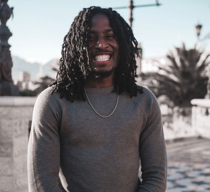 Neighbor Calls Black Man “Intimidating,” Then Posts His Photo And Warns Residents About Him Neighbor Calls Black Man “Intimidating,” Then Posts His Photo And Warns Residents About Him