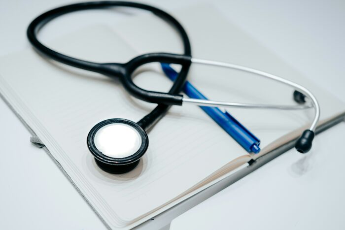 “Lost A Fight With A Beaver”: These 65 Patient Stories Really Stuck With Medical Professionals