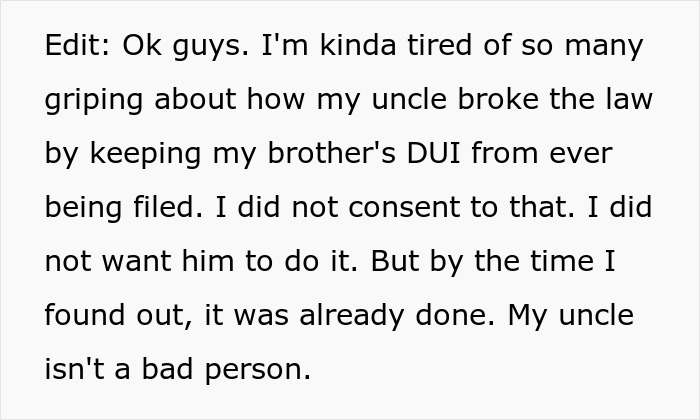 Man Steals Brother’s Car On Christmas, Crashes It In A Ditch And Gets Taken Away In Cuffs Man Steals Brother’s Car On Christmas, Crashes It In A Ditch And Gets Taken Away In Cuffs