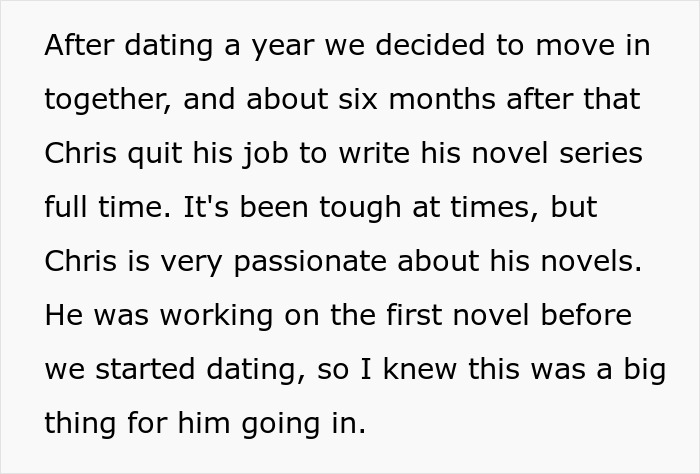 Woman Reads Boyfriend's Novel, Realizes Something That Forever Changes The Way She Feels About Him Woman Reads Boyfriend's Novel, Realizes Something That Forever Changes The Way She Feels About Him