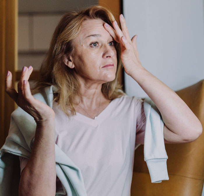Mom Thinks Her Son And His Wife Should Live By Her Rules While She's Visiting Mom Thinks Her Son And His Wife Should Live By Her Rules While She's Visiting