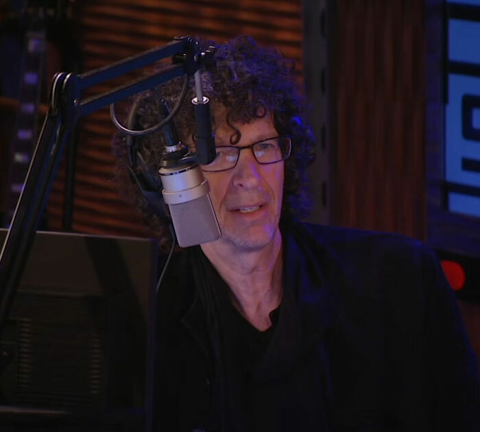 Howard Stern, a public figure, at a microphone, who destroyed his own legacy.