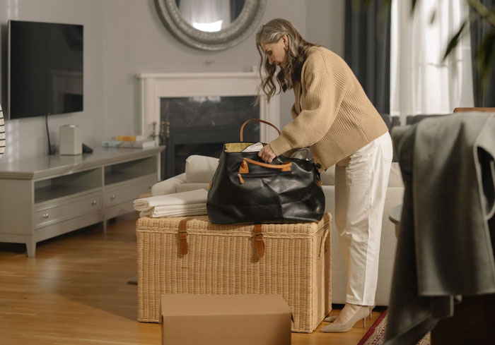 Mom Thinks Her Son And His Wife Should Live By Her Rules While She's Visiting Mom Thinks Her Son And His Wife Should Live By Her Rules While She's Visiting