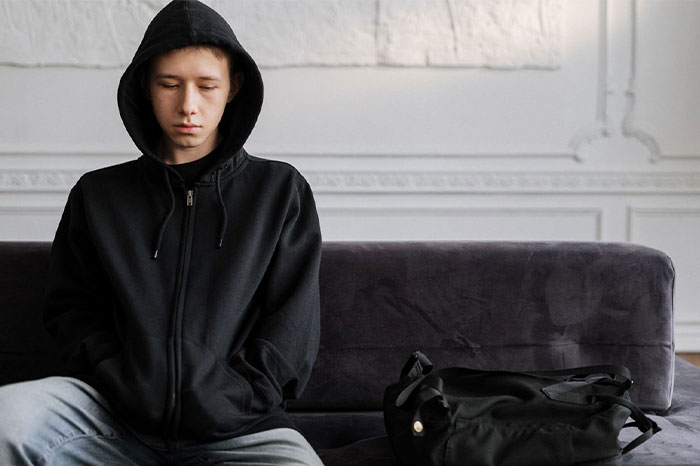 Teen Finds Out Friend Is A Thief, Comes Up With A Revenge Plan That Has Him Suffering For Years Teen Finds Out Friend Is A Thief, Comes Up With A Revenge Plan That Has Him Suffering For Years