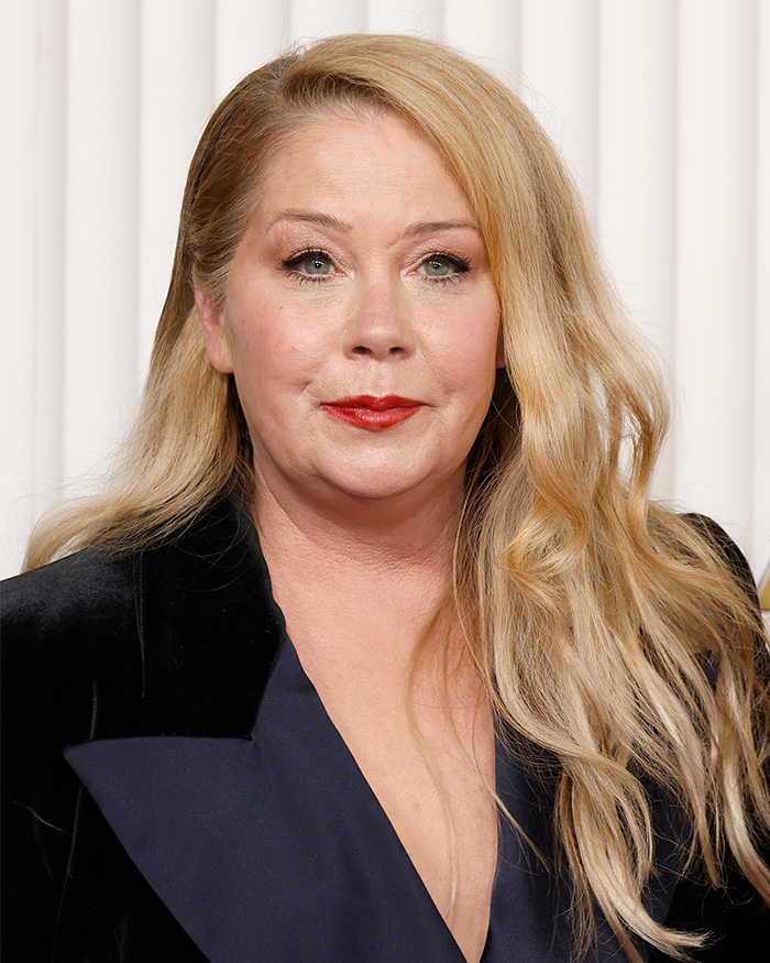 Christina Applegate Sparks Fresh Concern After Appearing In First Photos Since Four-Month Hospital Stay Christina Applegate Sparks Fresh Concern After Appearing In First Photos Since Four-Month Hospital Stay
