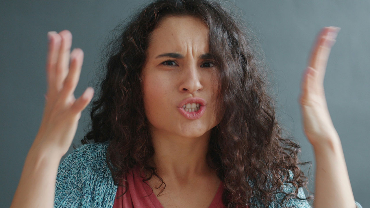 Fake Friend Keeps Taking Advantage Of Woman’s Kindness, Regrets It When Her Secrets Get Exposed