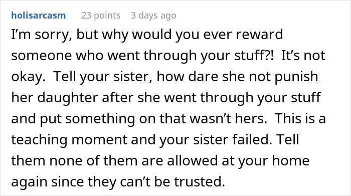 Screenshot of Reddit comment about a 14YO wearing aunt's sapphire engagement ring, advising not to reward bad behavior.